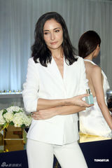 组图：Lisa S台湾做代言 想和白歆惠尝麻辣火锅