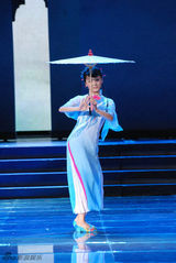 组图：央视特别节目《毕业歌》精彩现场