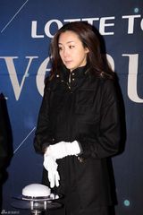 高清组图：Rain崔智友池诚齐聚 亮相明星大道