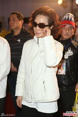 组图：高凌风公祭好友送行 儿子盼争产风波平息