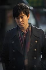 组图：陈思成导编演火力全开《北爱》收视走高