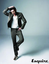 高清组图：韩星刘亚仁全新写真表情夸张