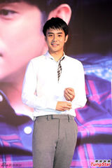 组图：刘子千发新专辑 尊称蔡依林女神