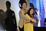 高清图：SS501金亨俊香港会歌迷 劲歌热舞亲密互动