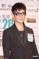 组图：刘青云任贤齐出席香港亚洲电影节记者会