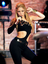 幻灯组图：麦当娜夜游伦敦 金-卡戴珊庆生