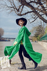 组图：周笔畅巴黎拍写真 摘掉眼镜显法式优雅