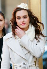 高清组图：莉顿-梅斯特街拍 白色大衣搭配靓包