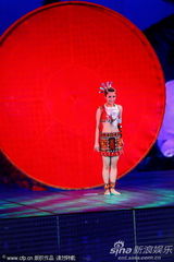 组图：舞蹈《万泉河水》唯美震撼