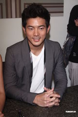 幻灯组图：《犀利人妻》台北庆功 承诺捐款做公益