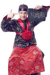 组图：杨千嬅丁子高中式婚纱曝光 夫妻携手秀恩爱