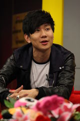 组图：林俊杰做客新浪聊天 吐舌卖萌酒窝俏皮