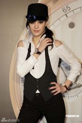 幻灯图：影后张榕容化身爵士女伶 性感妩媚现身