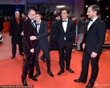 组图：《福特诺海滩》首映 安迪携女展亲密