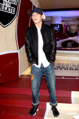 组图：陈冠希澄清被逼复出传闻 对娱乐圈还有兴趣