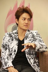 组图：吴克羣做客新浪畅聊《全能星战》