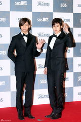 高清组图：少时SJ神起KARA等出席韩国SBS歌谣大典