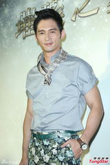 组图：璀璨之星总决赛 模特前辈到场力挺