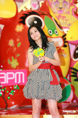 幻灯组图：谢安琪香港签唱会 矢口否认遭到TVB封杀