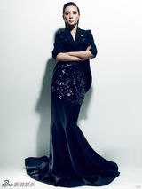 组图：甘婷婷时尚大片 贵气十足显成熟女人味