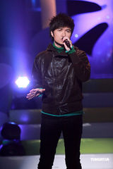 高清图集：劲歌金曲记者会星光暗淡 庾澄庆献唱撑场