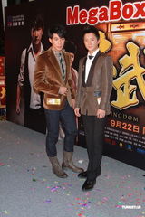 《大武生》香港首映 吴尊耍枪[4\/22]组图:《大武