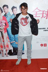 组图：《全球热恋》香港宣传 郭富城工作度中秋