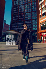 明星爱街拍：王栎鑫潮范出街 打造至in冬季型男