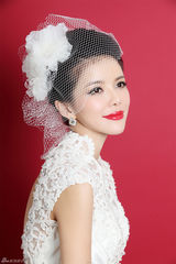 组图：班嘉佳新娘美妆大片优雅迷人