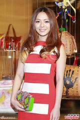 组图：许志安求狗仔队放过 JW久未见老板黎明