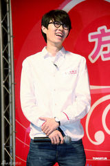 组图：方大同明年初发新专辑 以拿手的蓝调为主