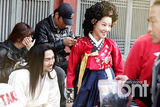 组图：韩剧《天命》片场照 笑容满面和睦融融