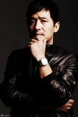 组图：郭晓冬最新写真曝光 新好男人日韩范儿十足