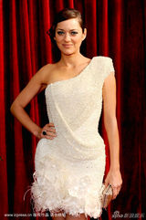 幻灯图：第16届美国演员工会奖红毯 贾斯汀胡茬造型