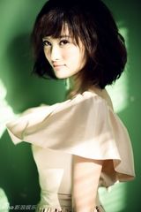 组图：李欣汝写真清新优雅 完美蜕变似美女画皮