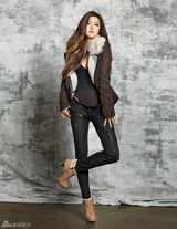 组图：朴韩星时尚写真 豹纹透视秀性感曲线