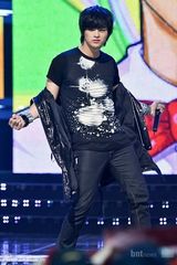 组图：韩节目《M Countdown》录制 KARA蝉联夺冠