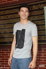 组图：凤小岳跳求偶舞 张书豪演同志怕父亲晕倒