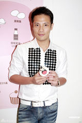 幻灯图：郑欣宜减肥成功变尖下巴 直言上围有缩水