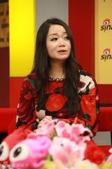 组图：吴虹飞获释后首露面 炸建委因出专辑不顺