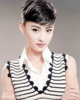 组图：张柏芝袁莉林志玲等模仿赫本造型