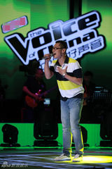 组图：中国好声音第三场 选手嗓音雌雄莫辩