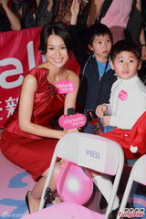 组图：马赛被曝同性恋还吴卓羲清白 胡杏儿担心