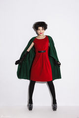 组图：李湘优雅圣诞写真 短发造型显时尚摩登