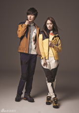 高清图：李敏镐允儿情侣运动写真活力四射