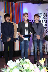 组图：MBLAQ金素贤等出席韩国青少年电影节