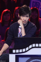 组图：郑伊健率杨家将赴年代秀 周渝民想当爸爸