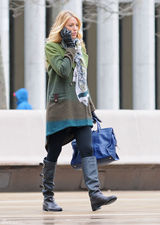 高清组图：布莱克-莱弗利亮相《绯闻女孩》片场