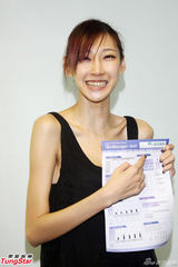 组图：陆瑶被蔡康永吓出大姨妈 纸片身材挺原装巨乳