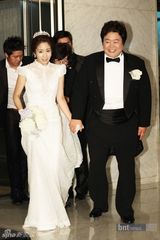 组图：韩国笑星Ryu Dam完婚 池城张东赫等众星到贺